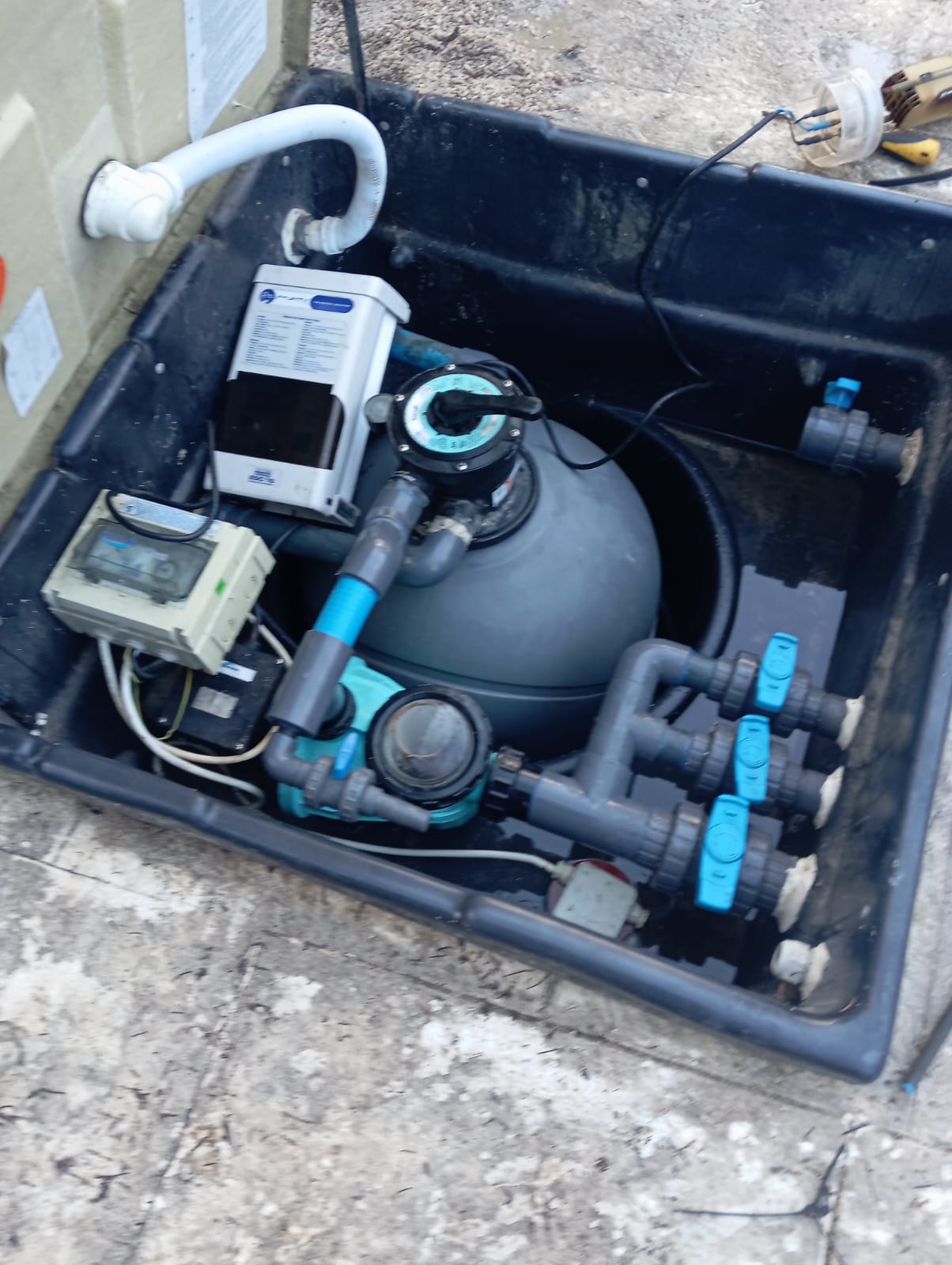 Piscina con cubierta de protección